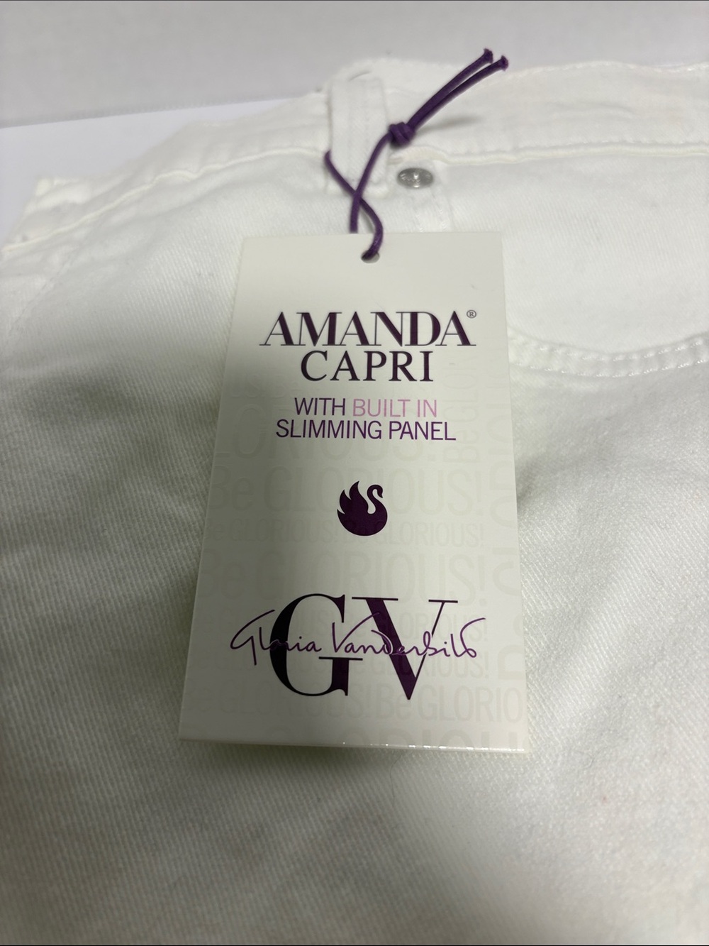 Gloria Vanderbilt Amanda Capri in White with Purple Tag Accent